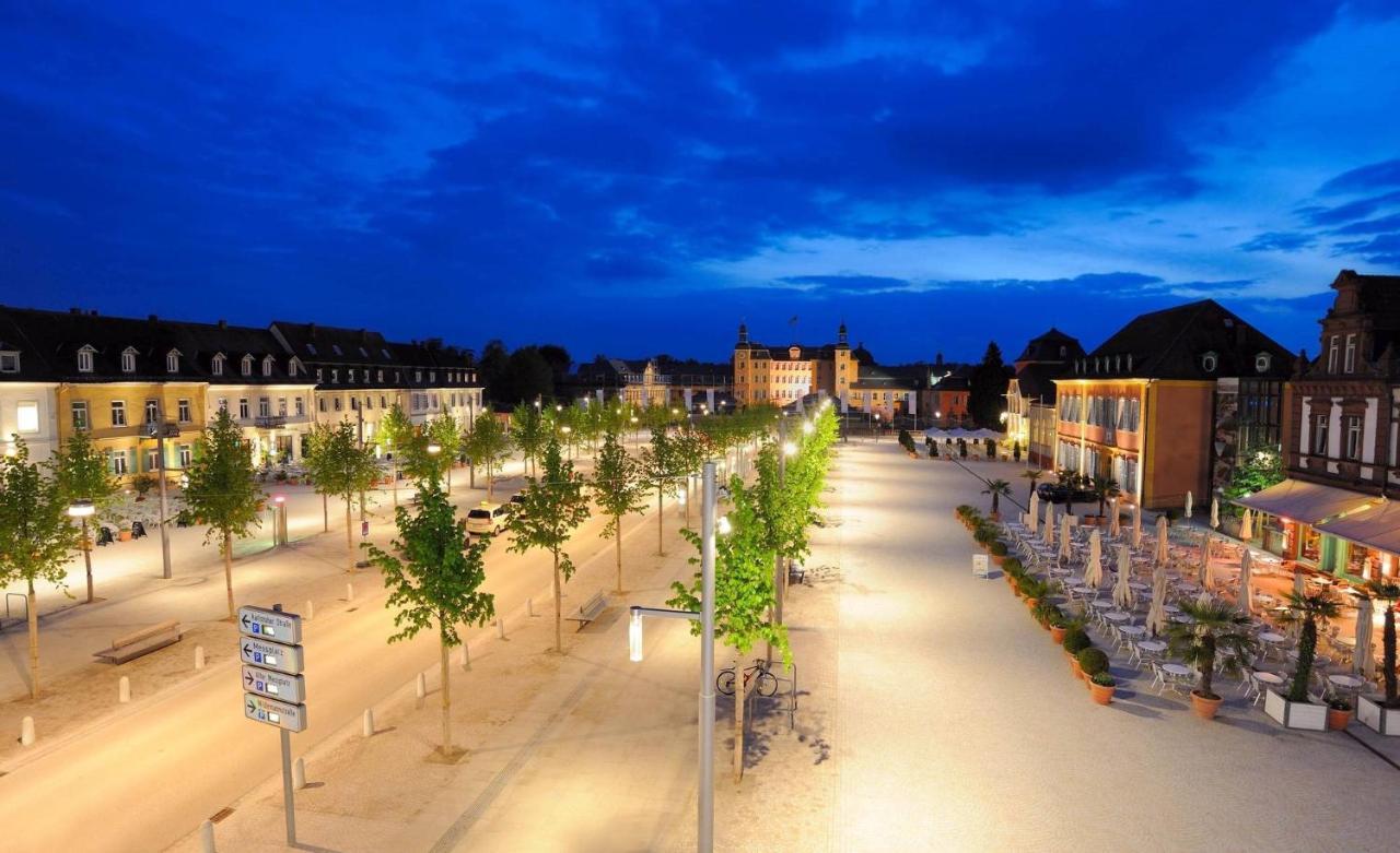 Gaestehaus Kronenstrasse ชเวทซิงเงน ภายนอก รูปภาพ